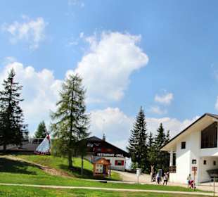 An der Bergstation Santa Croce