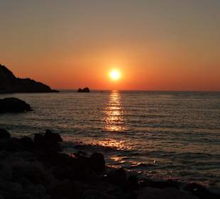 Západ slunce nad Agios Nikitas