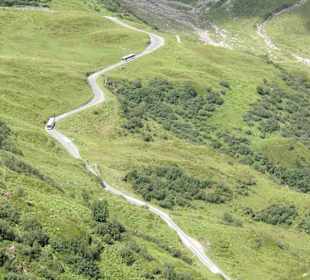 Die Alpenstraße nur für Busse frei