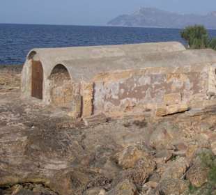 Ruine am schönen Strand