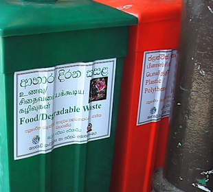 Nur wenige Abfalltonnen