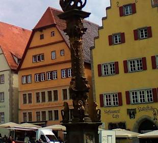  St.Georgsbrunnen in Rothenburg o.d. Tauber