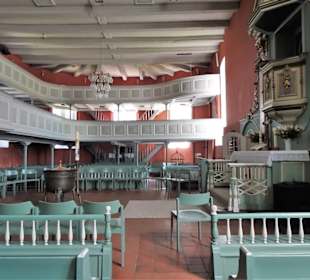 Blick in den Innenraum der Peter-und-Paul-Kirche