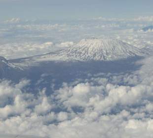 Kilimanjaro aus10.600m Höhe