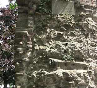 Römische Stadtmauer an der Burgmauer