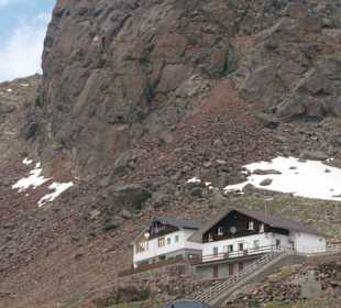 Rifugio Canziani  dalla diga