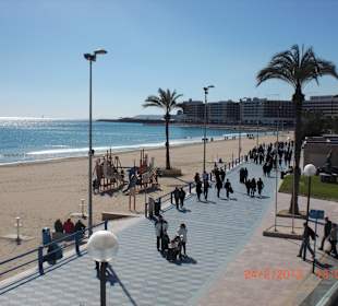 Strand mit Promenade