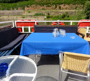 Sitzplätze auf dem Sonnendeck