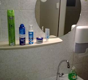 Altstadt-1,5km davor- Knusperhäuschen-WC