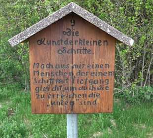 Wanderweg Kunst der kleinen Schritte