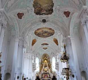 Blick in das Langschiff der Basilika Gößweinstein