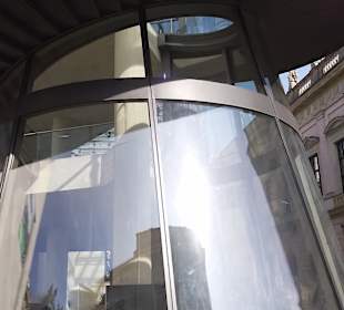 Im Pei-Bau von Deutschen Historischem Museum