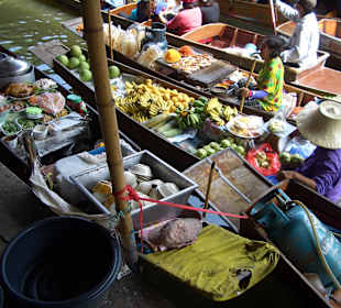 Floating Market
