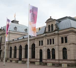 Das Festspielhaus, Blick von der Langen Straße