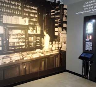 Gewürze in der alten Apotheke