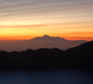 Traumhafter Sonnenaufgang Mount Batur