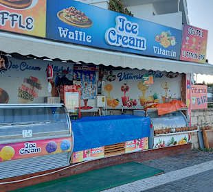 Promenade nch Side Hafen Altstadt