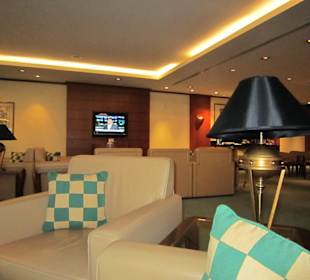 Emirates Lounge