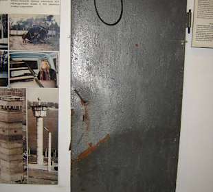 Чекпойнт-Чарли