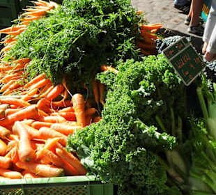 Rundgang über den Wochenmarkt Südermarkt 