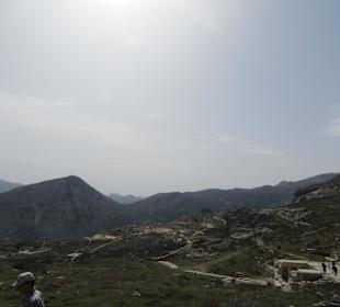 Blick auf die Ausgrabungsstätten