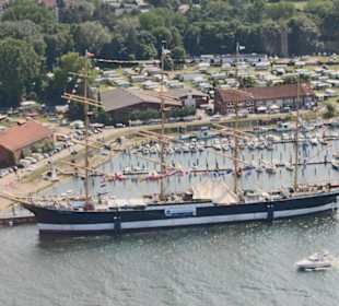 Blick auf die Passat vom Maritim Hotel