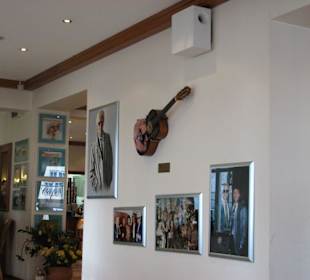 Heino's Café