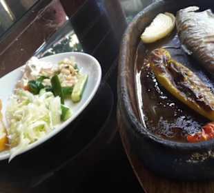 Leckeres Essen im Restaurant vom Stausee