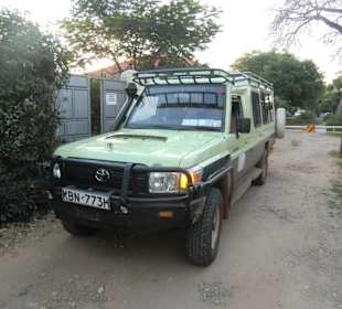Ende einer Safari, tolle Autos