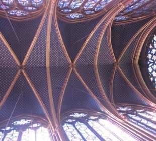 Über den himmelhohen Fenstern der Sternenhimmel