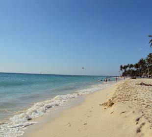 Neben dem Hotelstrand