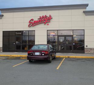 Straßenfront des Restaurants