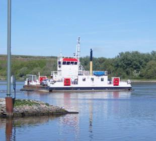 Eine Fähre über den  Nordostkanal