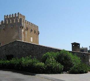 Wachturm & einstige Ölmühle = das Restaurant