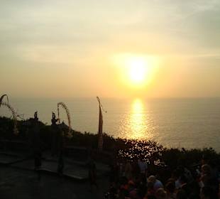 Sonnenuntergang am Tempel