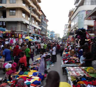 Seitenstrassen um den Kariakoo Market