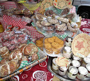 Rundgang über den Wochenmarkt von Tempio Pausania