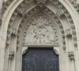 Marienkapelle – Nordportal Maria wird schwanger?