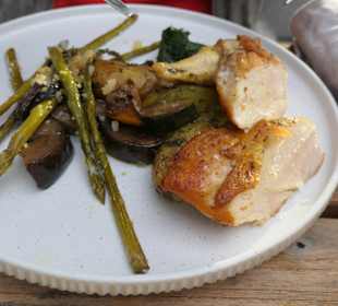 Abendessen vom Buffet beim jil Rooftop Drink&Dine