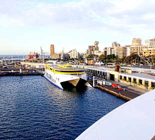 Inselrundfahrt AIDA vom Wasser aus