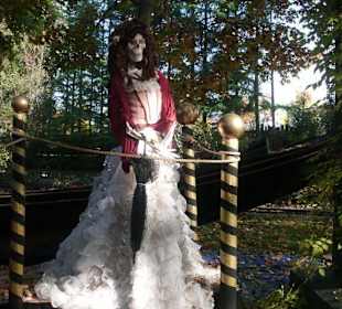 Geisterbraut auf Bräutigam-Schau 