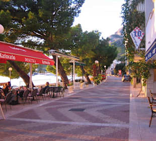 Strandpromenade von Tucepi