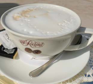 Kaffeepause auf der Terrasse vom Café Reichard