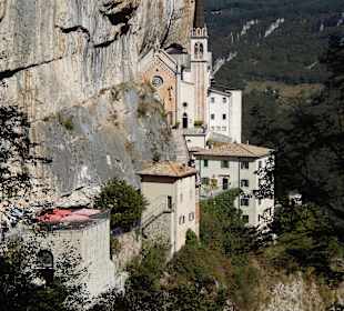 Blick von oben auf das Kloster