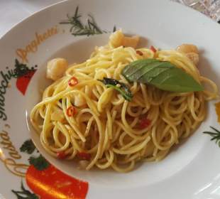 Spaghetti und "Old Style" Teller...