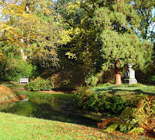 Herbstspaziergang durch den Schlosspark Lütetsburg