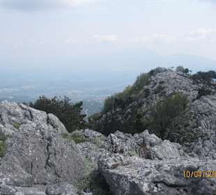 Ausblick vom Gipfel des Bergs "Xiron Oros"
