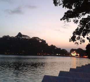 Kandy Lake