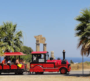 Minivláček k okružní jízdě kolem města Rhodos