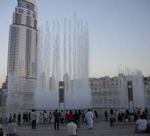 Wasserspiele vor dem Burj Khalifa
